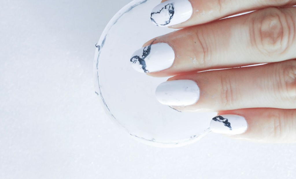 black and white marbled nails how to