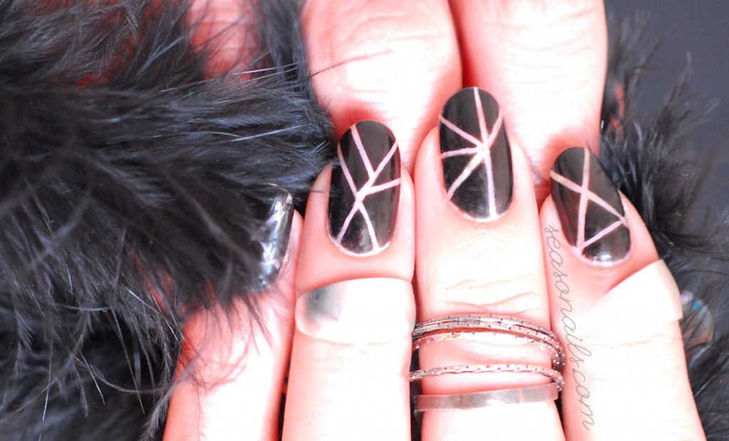fashion nails negative space black nails