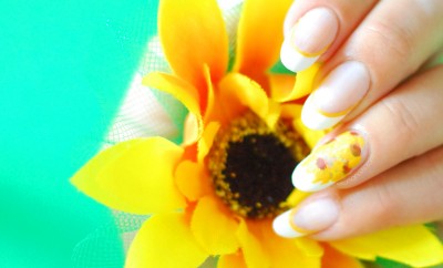 sunflower nails summer french manicure